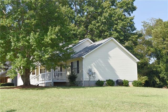 5923 Carter Street, Lula, GA 30554