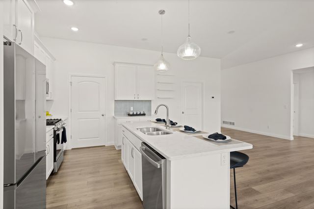 6575 GATEWAY ARCH WAY, Ashland, MO 65010