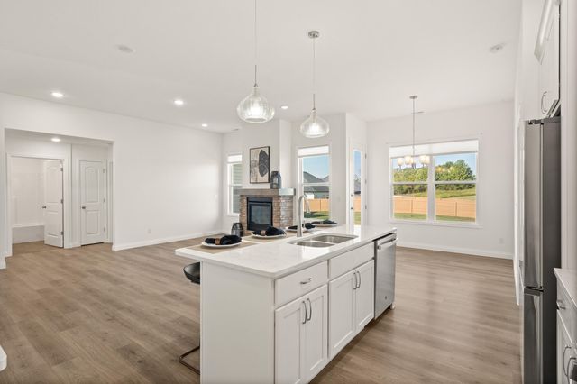 6575 GATEWAY ARCH WAY, Ashland, MO 65010