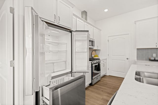 6575 GATEWAY ARCH WAY, Ashland, MO 65010