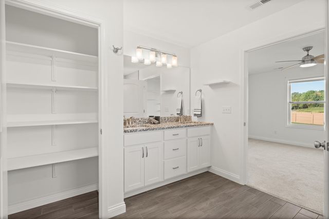 6575 GATEWAY ARCH WAY, Ashland, MO 65010