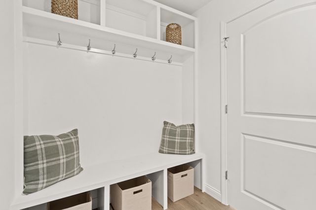 6575 GATEWAY ARCH WAY, Ashland, MO 65010