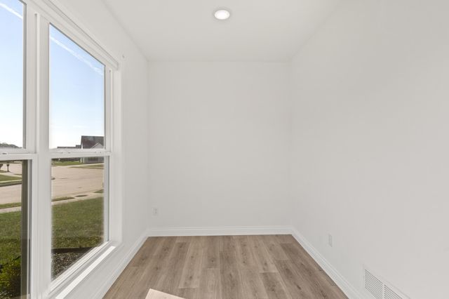 6575 GATEWAY ARCH WAY, Ashland, MO 65010