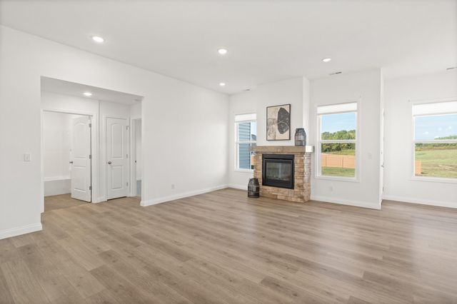 6575 GATEWAY ARCH WAY, Ashland, MO 65010