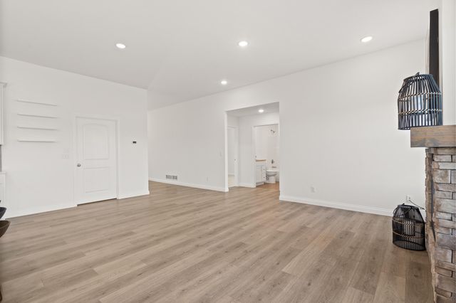 6575 GATEWAY ARCH WAY, Ashland, MO 65010