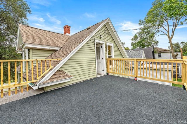 1114 E Bowman Street, South Bend, IN 46613