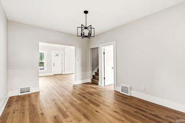 1114 E Bowman Street, South Bend, IN 46613