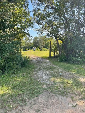 9590 County Road 34, Fairhope, AL 36532