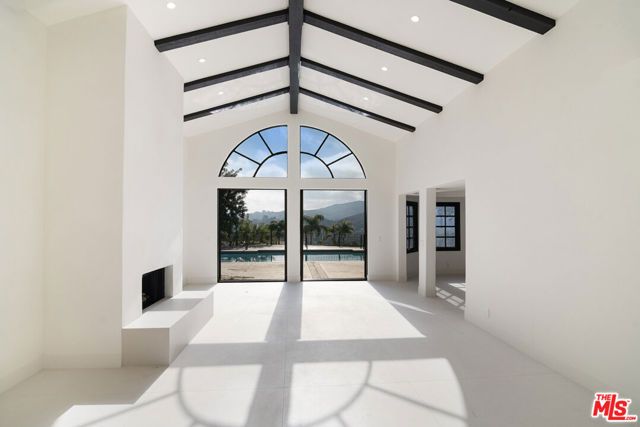 24362 Park Granada, Calabasas, CA 91302