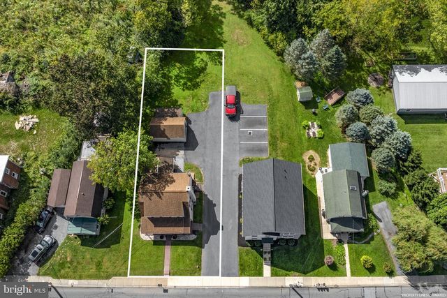 233 E FULTON ST, Ephrata, PA 17522