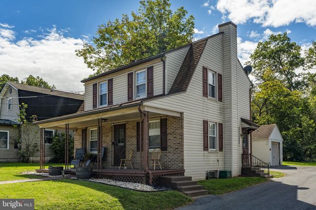 233 E FULTON ST, Ephrata, PA 17522