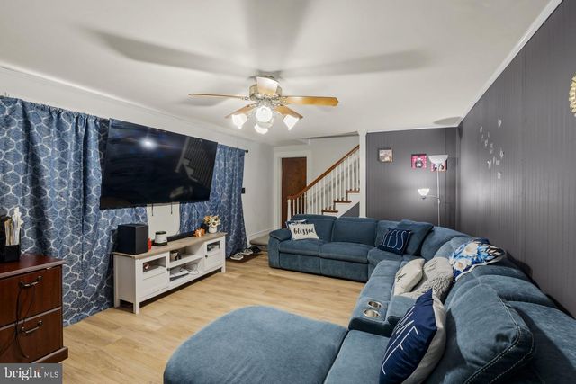 233 E FULTON ST, Ephrata, PA 17522