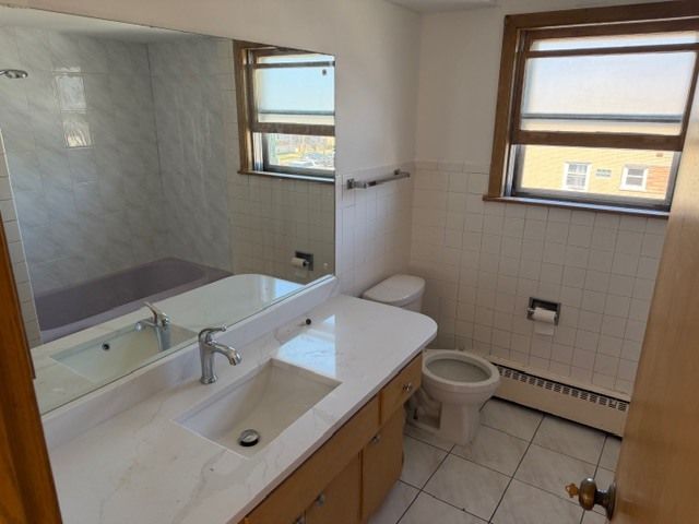 5556 N Central Avenue 3, Chicago, IL 60630
