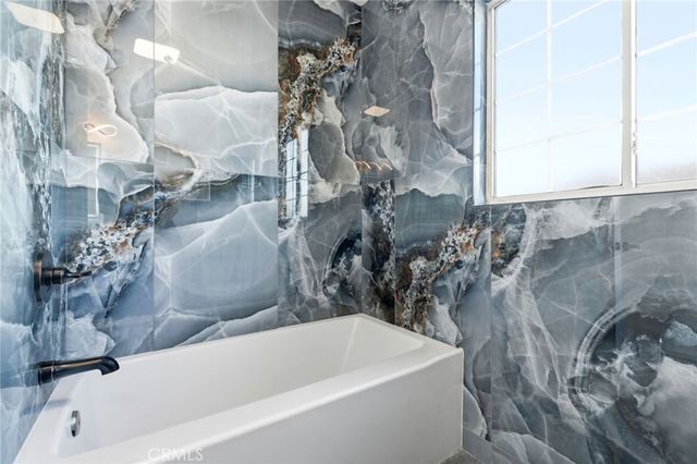 18114 Schoenborn, Northridge, CA 91325