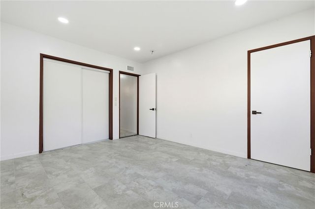 18114 Schoenborn, Northridge, CA 91325