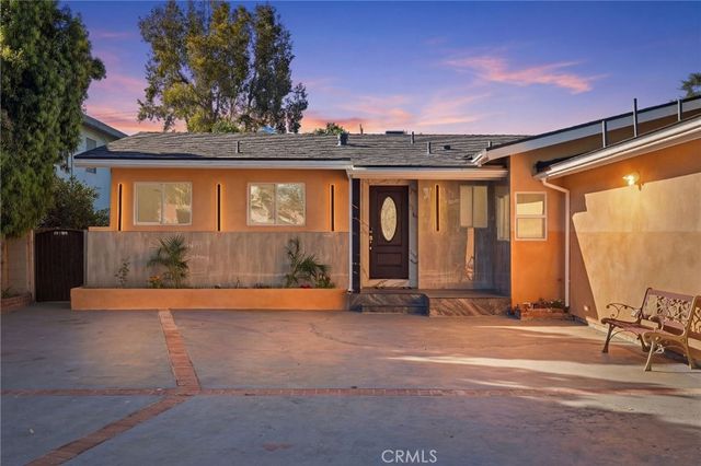 18114 Schoenborn, Northridge, CA 91325