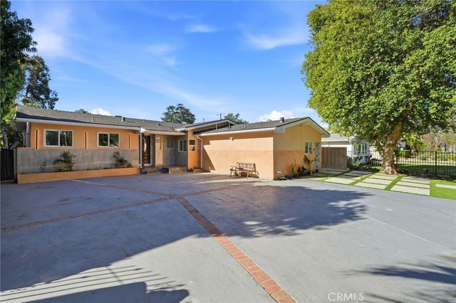 18114 Schoenborn, Northridge, CA 91325