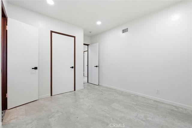 18114 Schoenborn, Northridge, CA 91325