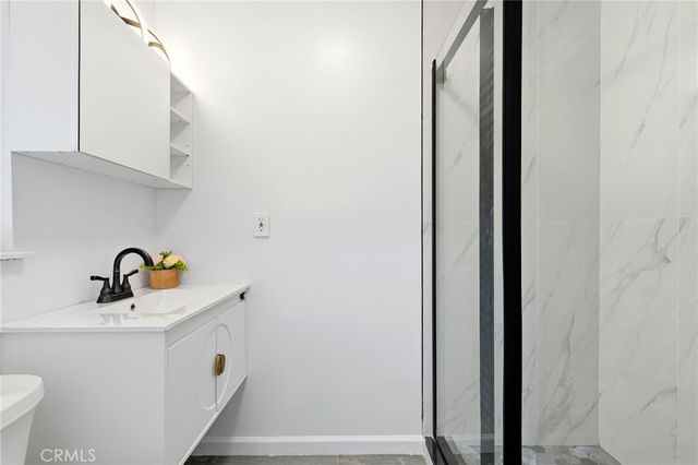 18114 Schoenborn, Northridge, CA 91325
