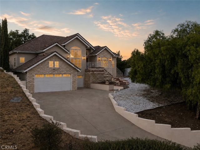 251 S Skyline, Thousand Oaks, CA 91361