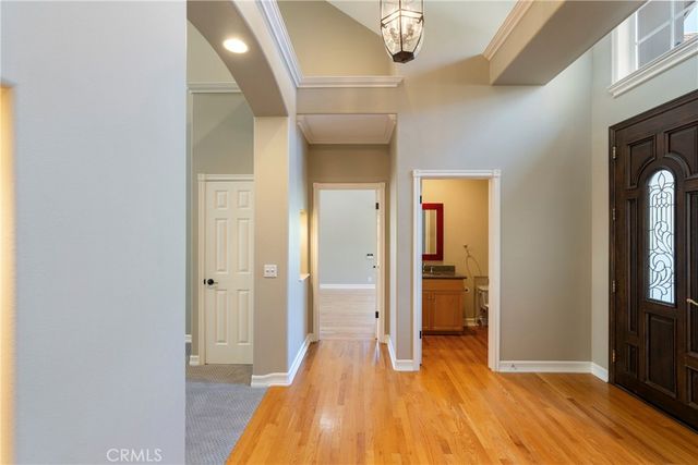 251 S Skyline, Thousand Oaks, CA 91361
