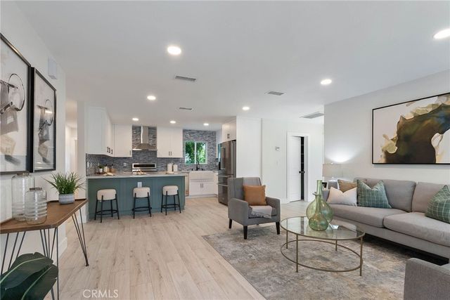 6300 E Fairbrook, Long Beach, CA 90815