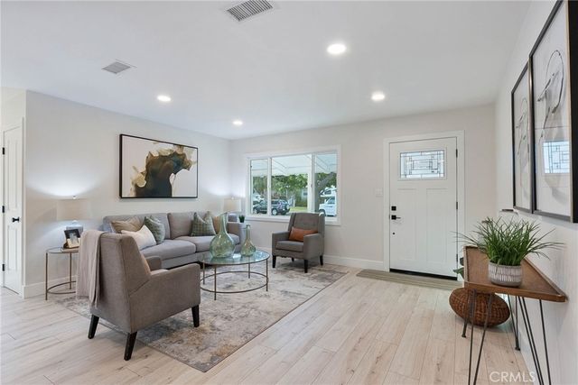 6300 E Fairbrook, Long Beach, CA 90815