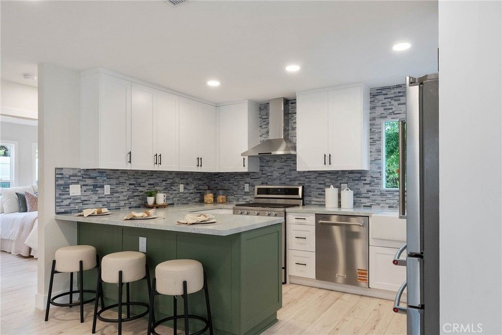 6300 E Fairbrook, Long Beach, CA 90815