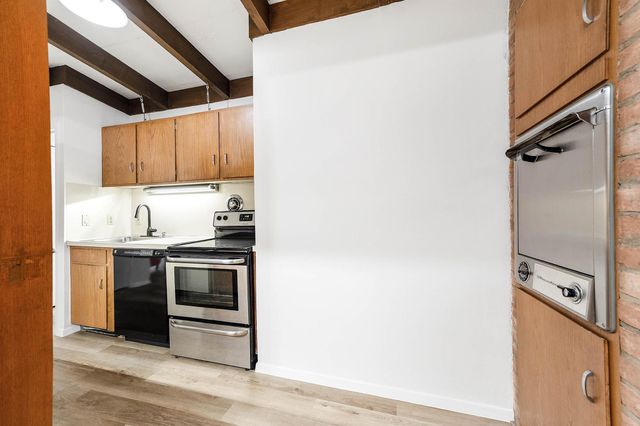 5220 Memorial Drive 5220, Houston, TX 77007