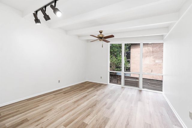 5220 Memorial Drive 5220, Houston, TX 77007