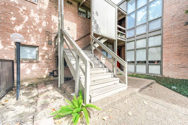 5220 Memorial Drive 5220, Houston, TX 77007