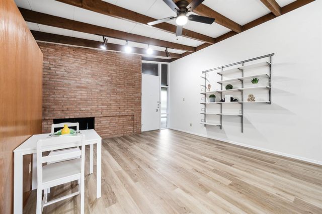 5220 Memorial Drive 5220, Houston, TX 77007