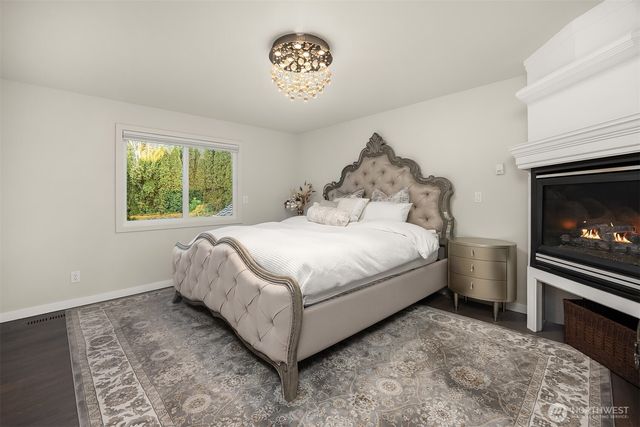 2305 NW Oakcrest Drive, Issaquah, WA 98027