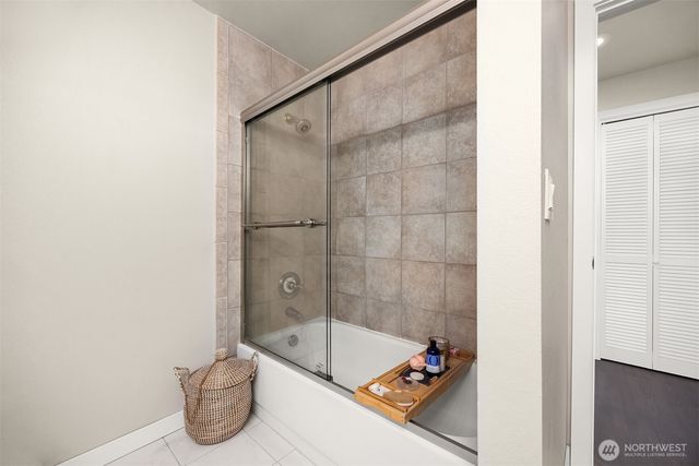 2305 NW Oakcrest Drive, Issaquah, WA 98027