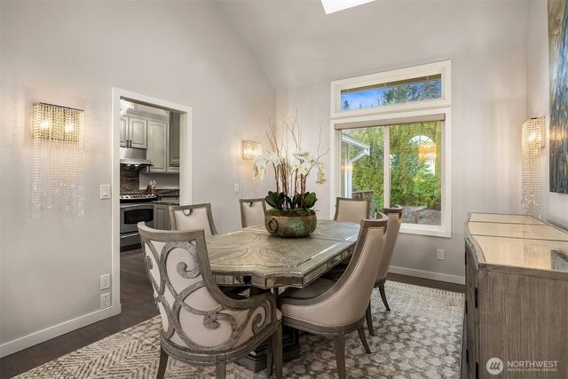 2305 NW Oakcrest Drive, Issaquah, WA 98027