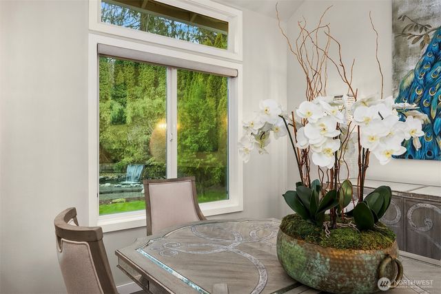 2305 NW Oakcrest Drive, Issaquah, WA 98027