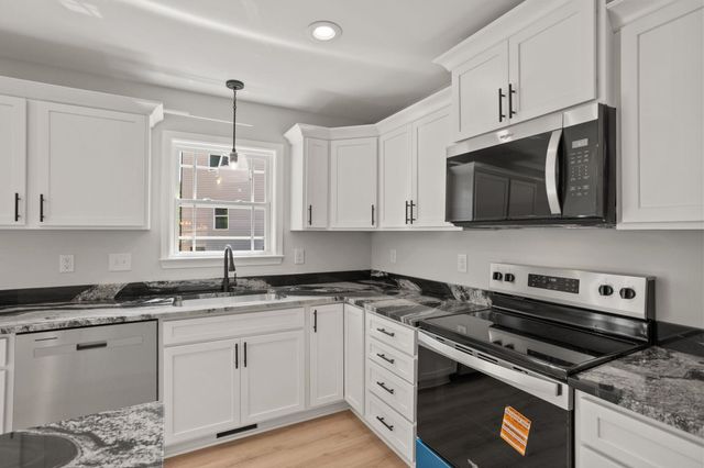 7 Lyman Lake Road, Lyman, SC 29369