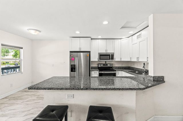 239 Ventnor Q, Deerfield Beach, FL 33442
