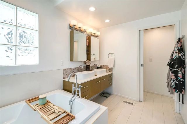 433 Marine B, Manhattan Beach, CA 90266