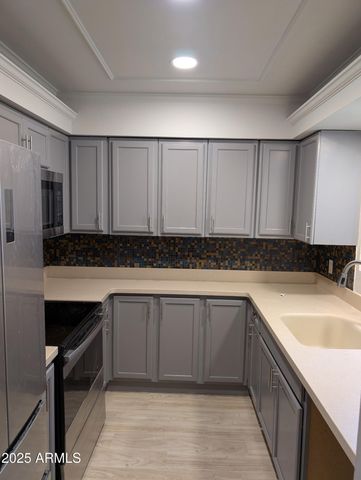 7126 N 19TH Avenue 140, Phoenix, AZ 85021