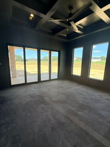2016 Pinetree Post, Weatherford, TX 76087