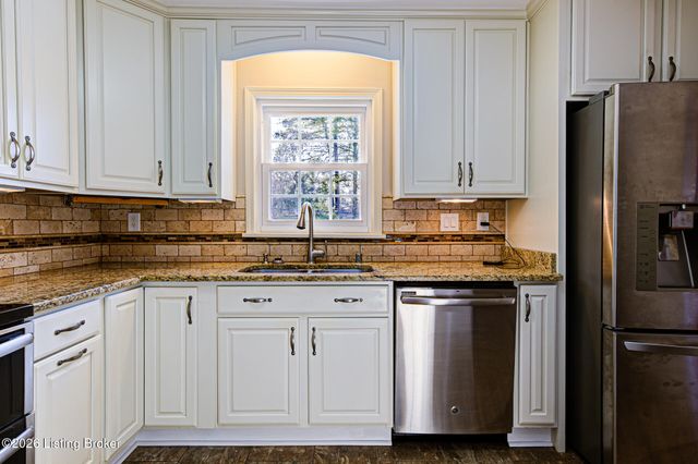 9412 Tiverton Way, Louisville, KY 40242