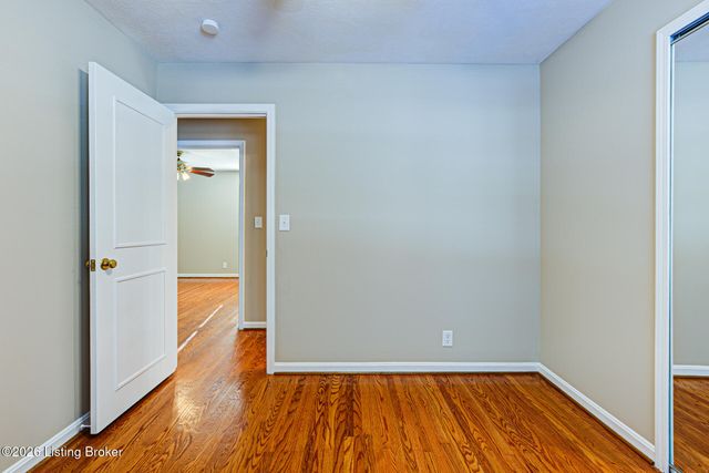 9412 Tiverton Way, Louisville, KY 40242