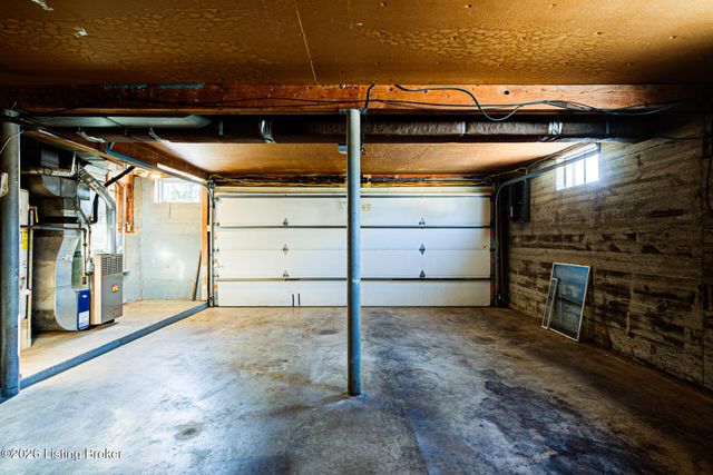 9412 Tiverton Way, Louisville, KY 40242