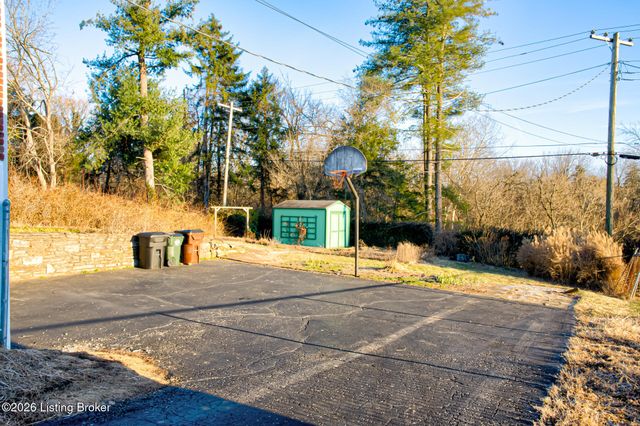 9412 Tiverton Way, Louisville, KY 40242