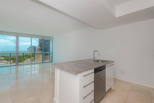 888 Biscayne Boulevard 2002, Miami, FL 33132