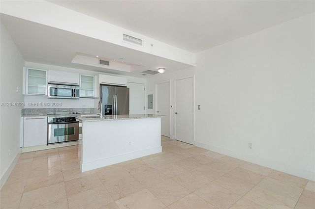 888 Biscayne Boulevard 2002, Miami, FL 33132
