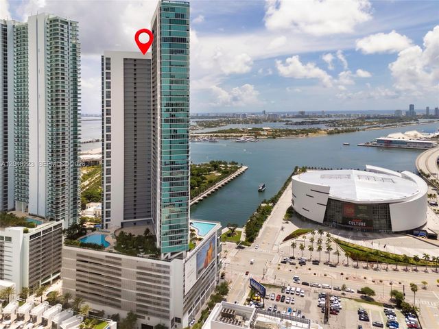 888 Biscayne Boulevard 2002, Miami, FL 33132