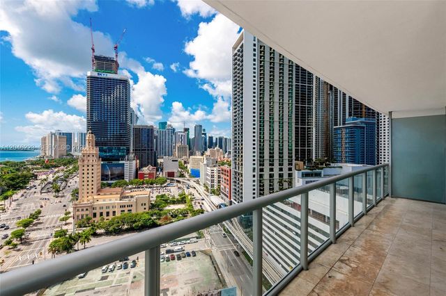 888 Biscayne Boulevard 2002, Miami, FL 33132