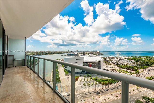 888 Biscayne Boulevard 2002, Miami, FL 33132